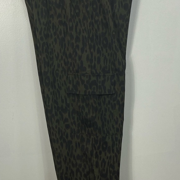 Thml animal print joggers/ankle pants - Picture 2 of 5